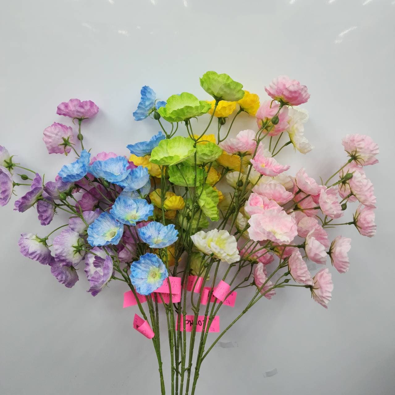 ป๊อปปี้ช่อยาว (PW19), Poppy — tissue-thin petals on a fuzzed stem for an organic texture.