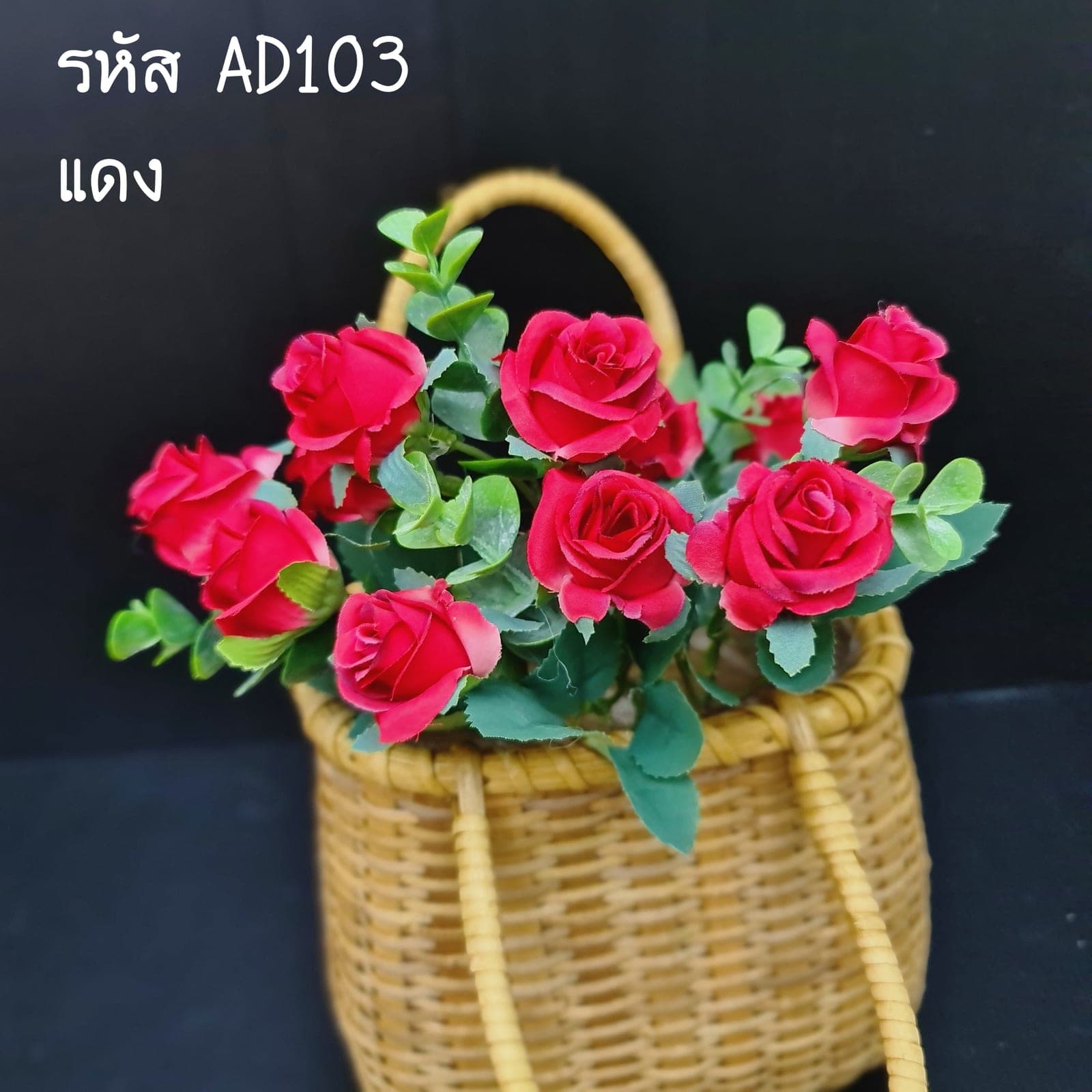 กุหลาบเล็ก (AD10), Rose — graduated petal tones running from a deep heart to a softer edge.